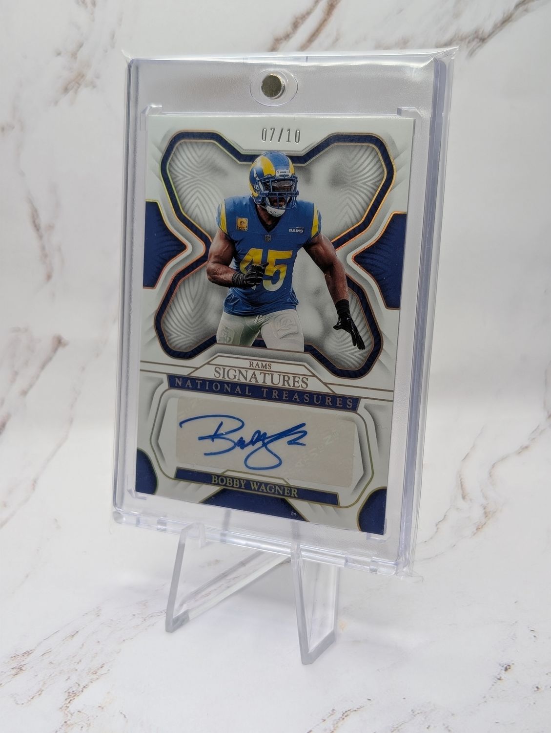 2022 National Treasures Bobby Wagner Signatures Autograph Auto Holo Gold /10
