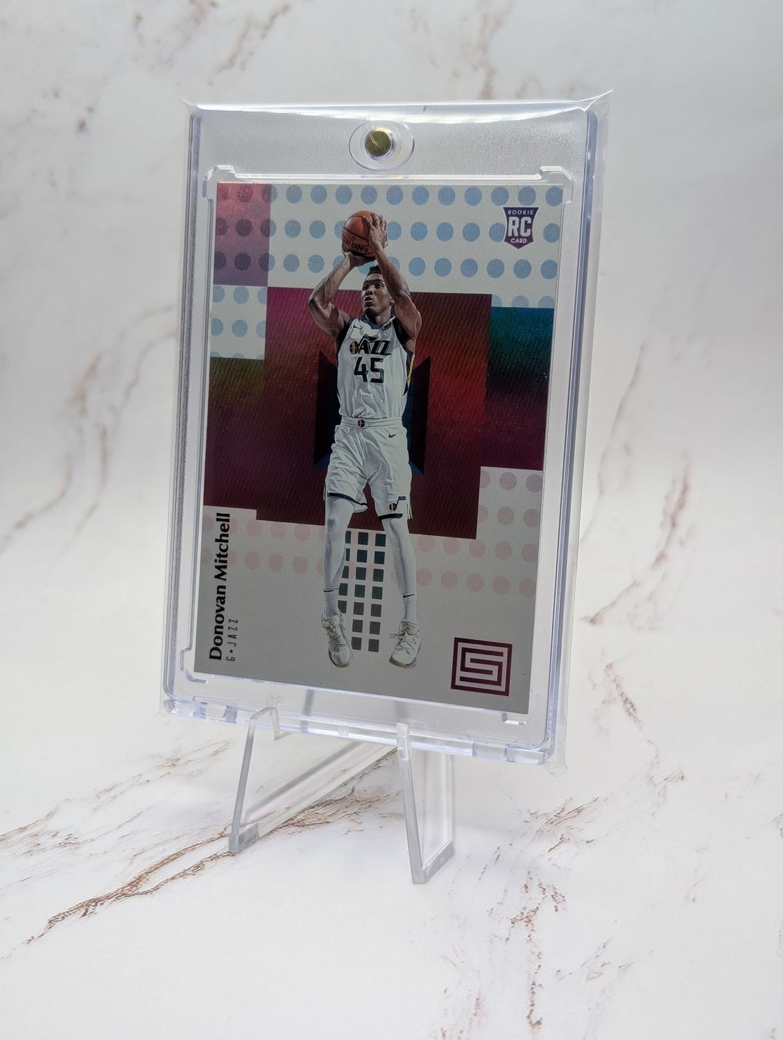 2017-18 Panini Status - Rookies Donovan Mitchell #122 (RC)