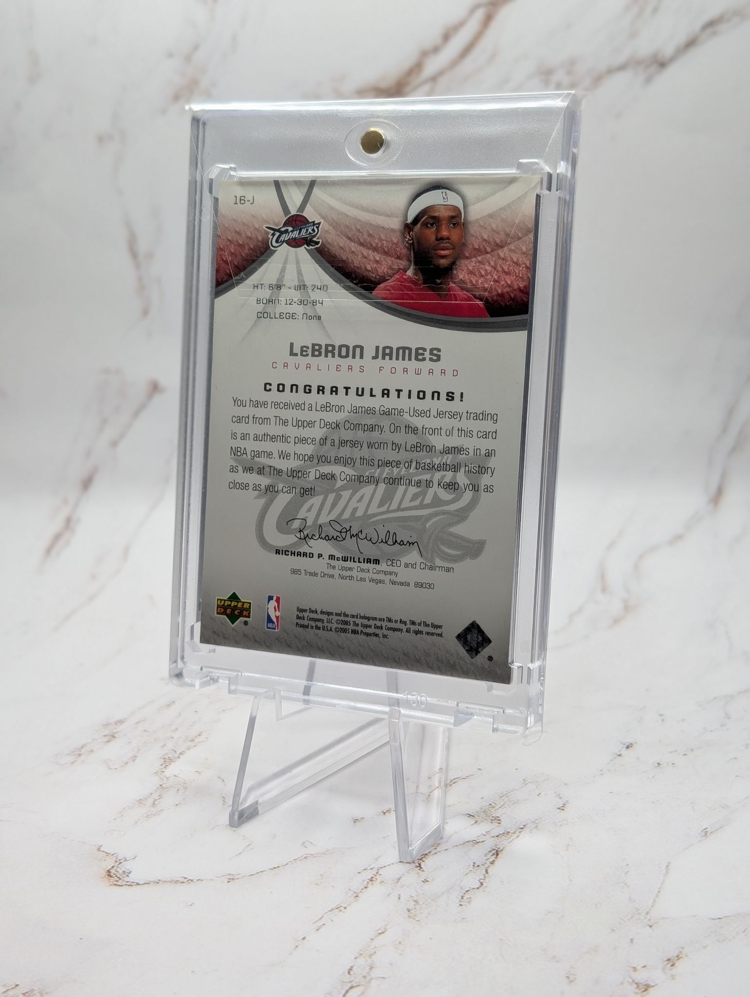 2005-06 SP Game Used Edition - LeBron James #16-J Authentic Fabrics Gold /100 (MEM)