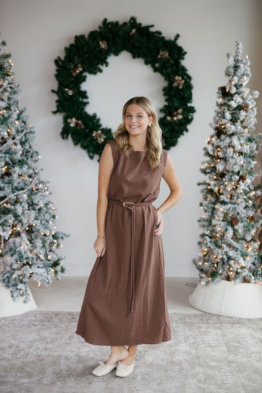 Linen Sleeveless Midi W/ Gold Accent Belt