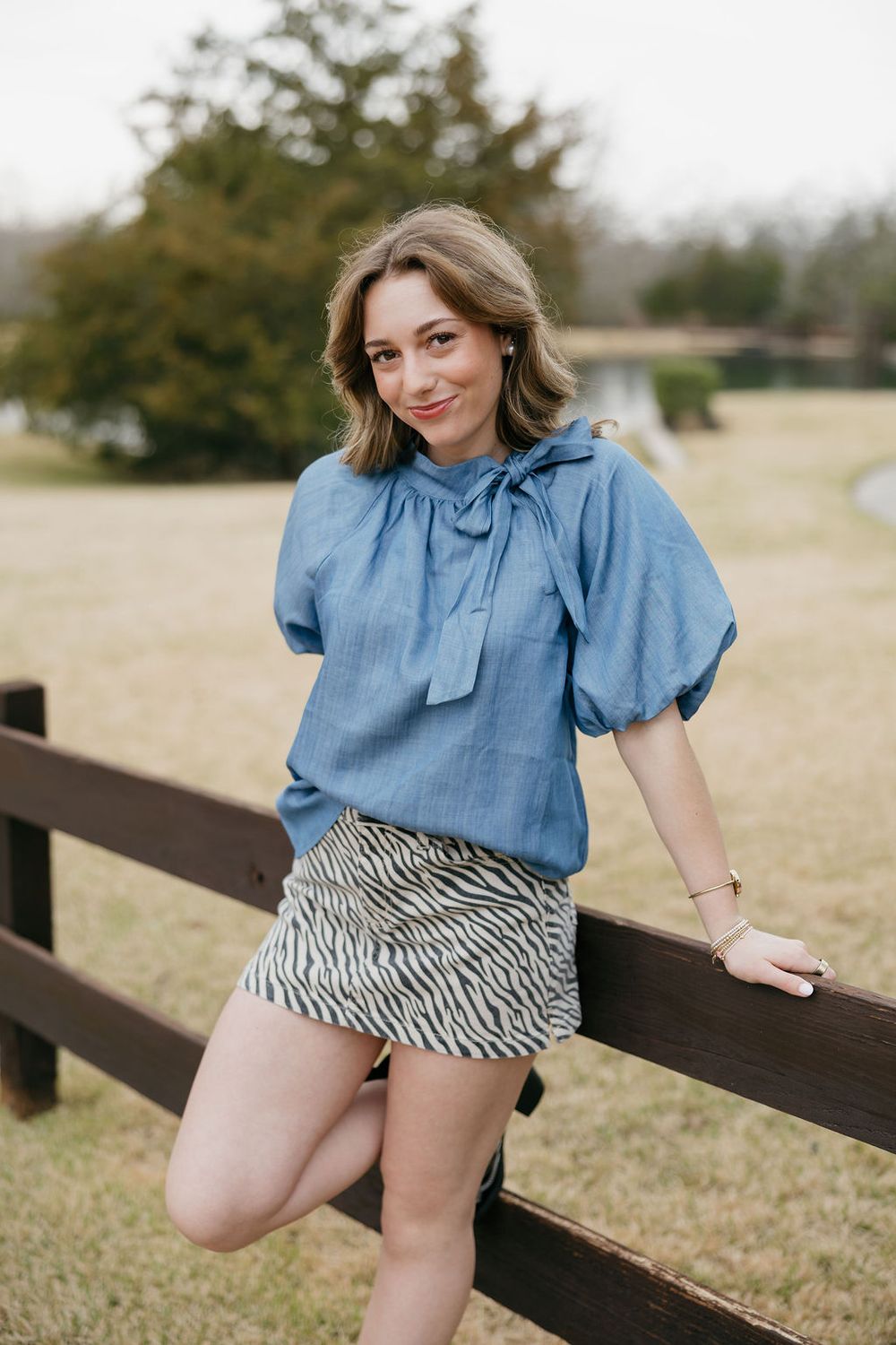 Puff Sleeve Tie Knot Collar Top