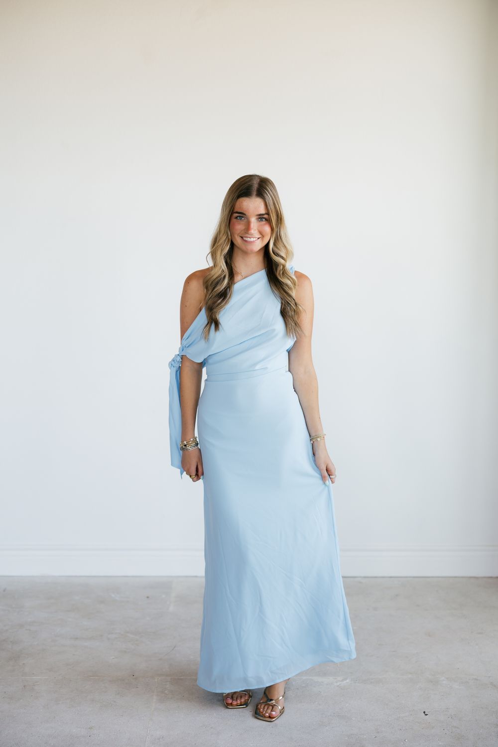 Ciffon Asymmetrical Shoulder Tie Midi Dress
