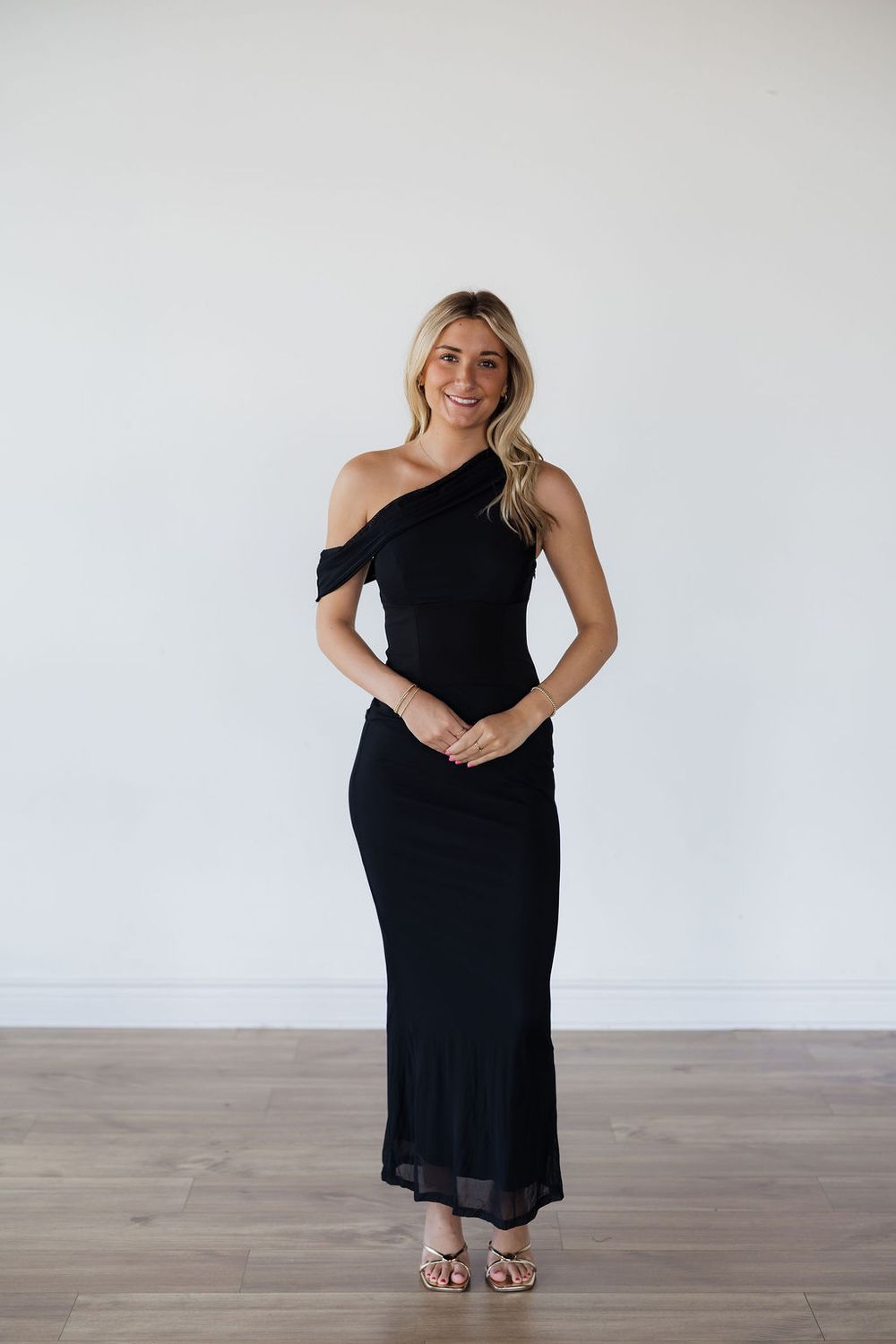 One Shoulder Asymmetric Neckline Maxi