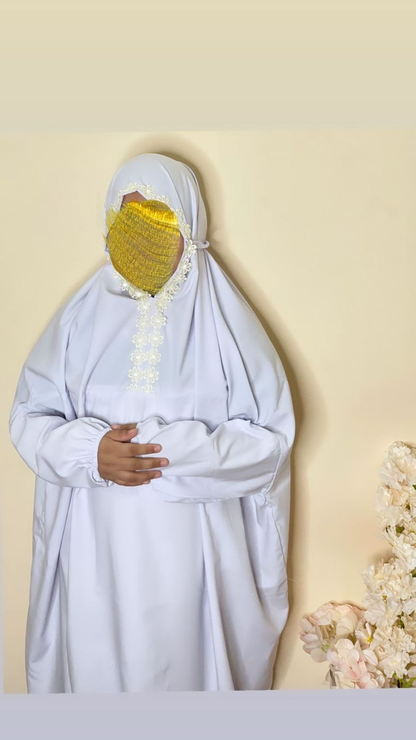 ثوب ابيض للاطفال