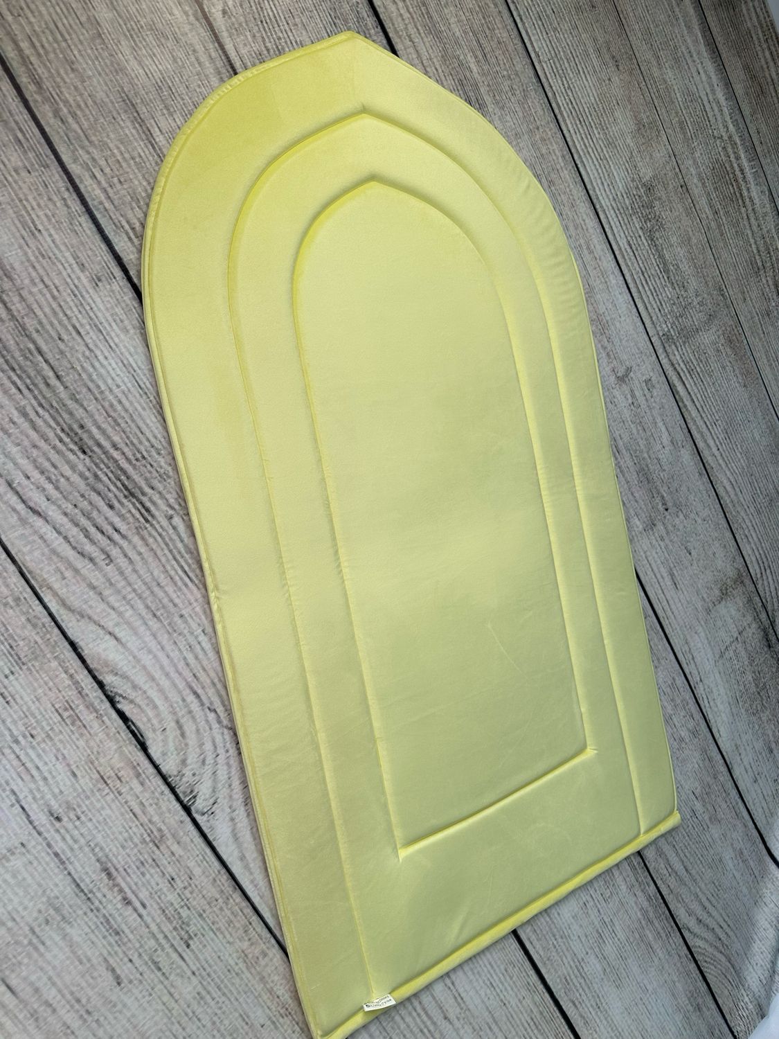 اصفر مخمل سجادة