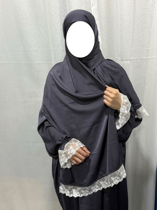 لون رصاصي غامق