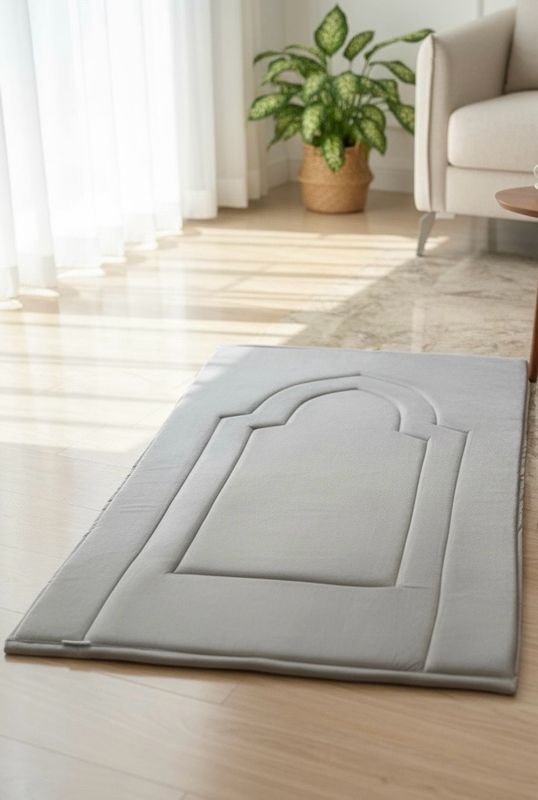 سجادة رمادي