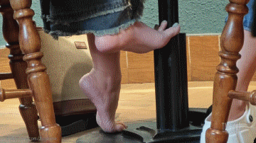 Left Sole Exposed