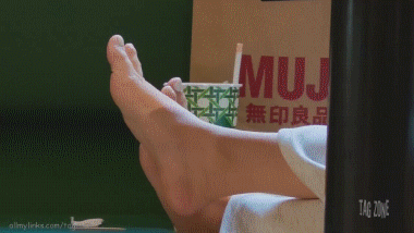 Phúc Long Intense Crossed Feet Activity