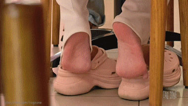 Muslim Soles Crocs Player