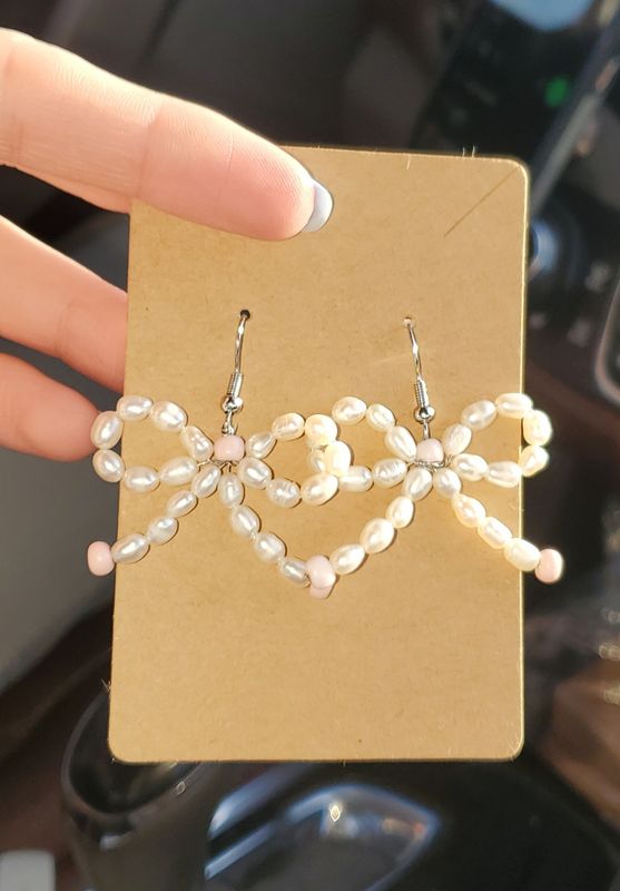 Pink Pearl Bow Earrings
