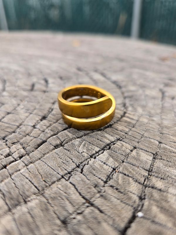 Gold Wraparound Size 8