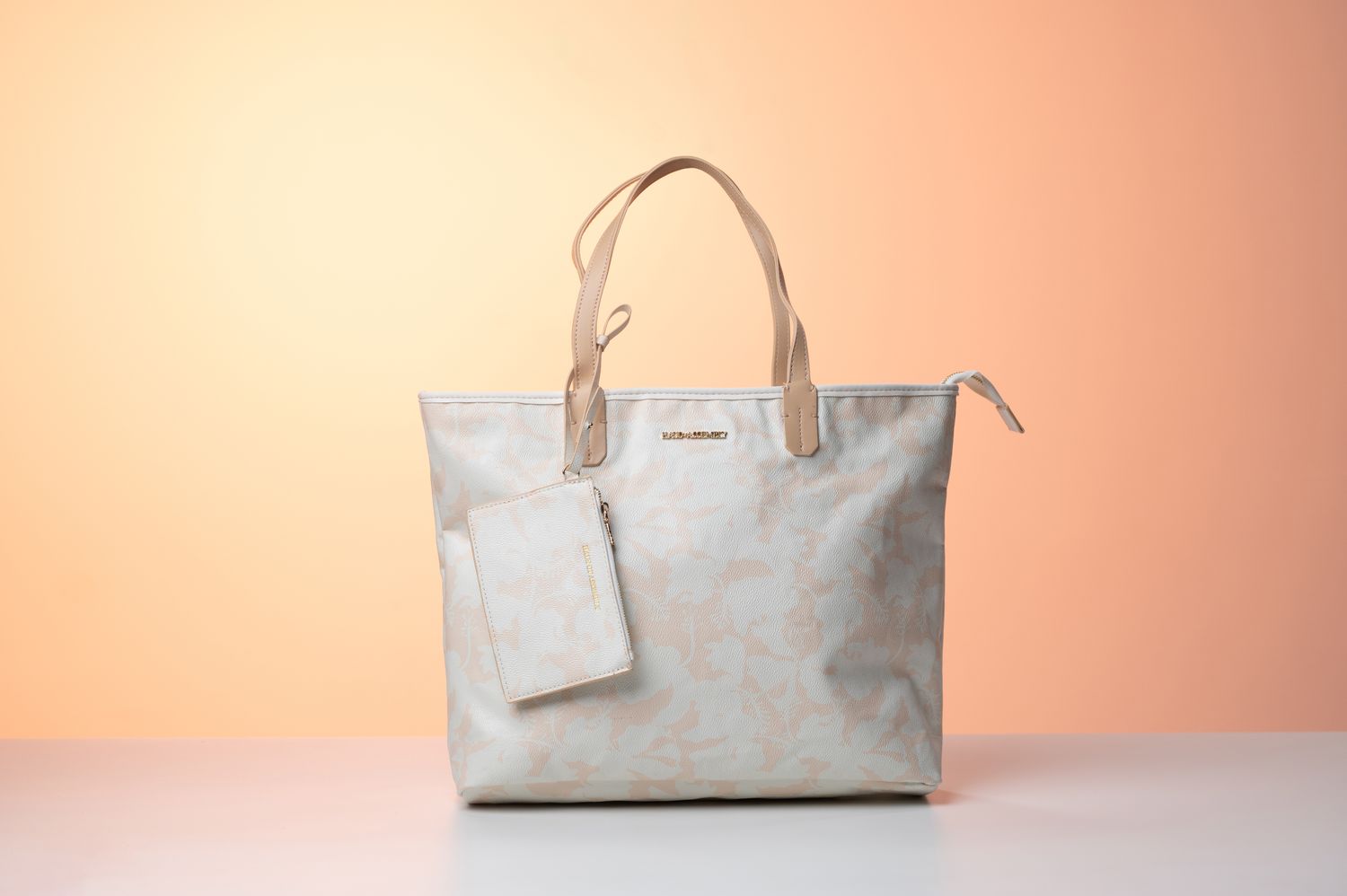 AM Tote - Nude