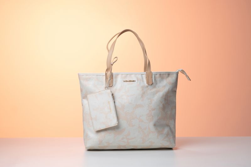 AM Tote - Nude