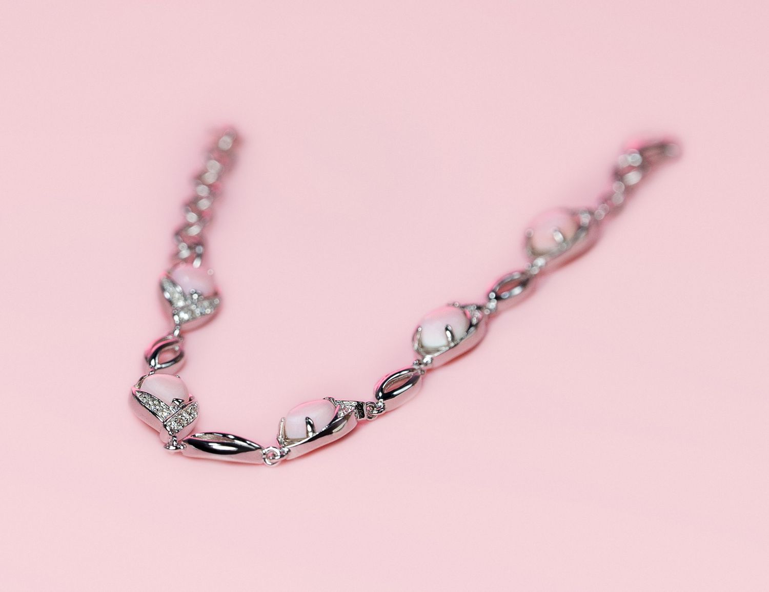 Queen Conch/SS Pear Bracelet w. CZ&#39;s