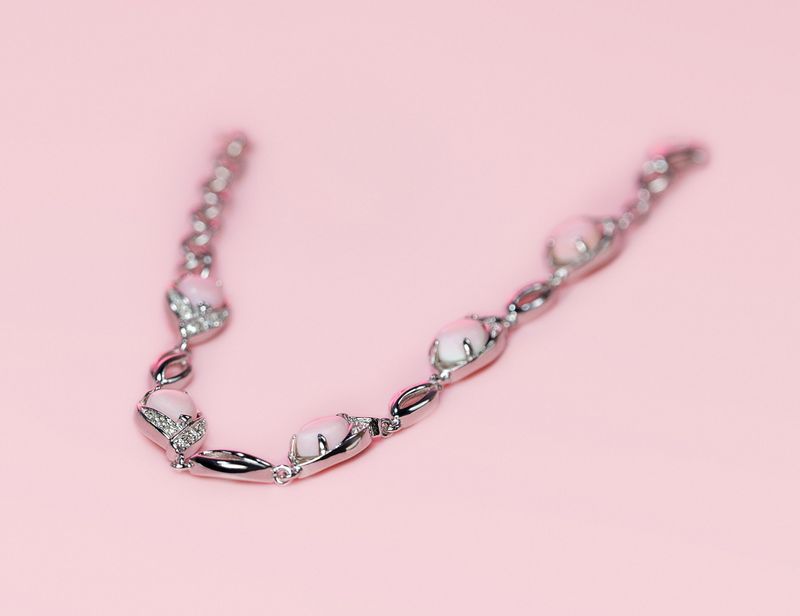 Queen Conch/SS Pear Bracelet w. CZ&#39;s