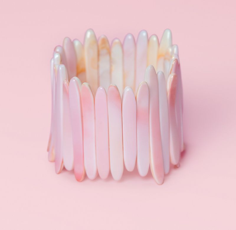 Queen Conch Slim Oval Stretch Bracelet