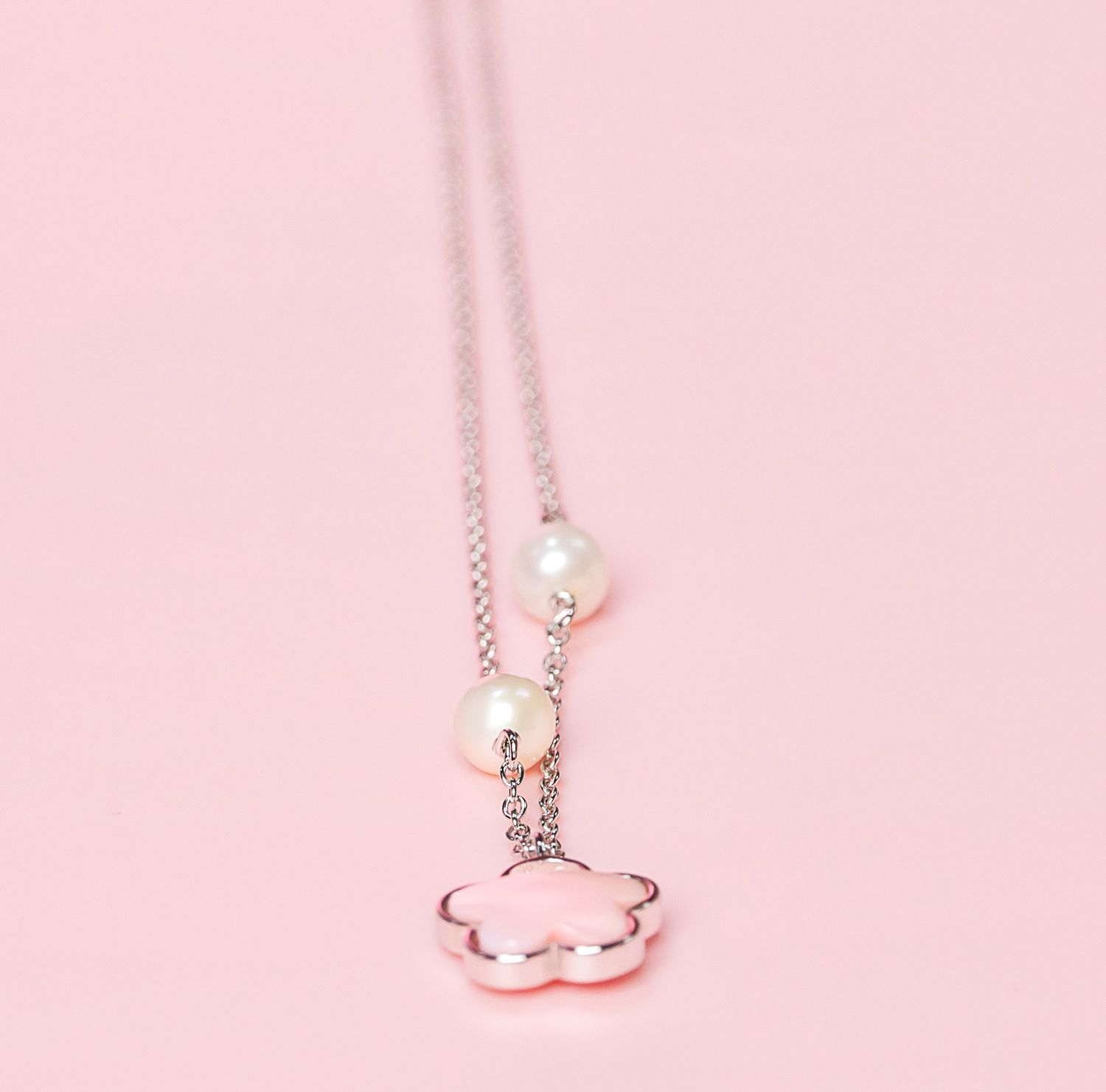 Queen Conch/SS Clover &amp; FWP Single Strand Necklace