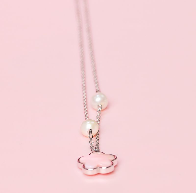 Queen Conch/SS Clover &amp; FWP Single Strand Necklace