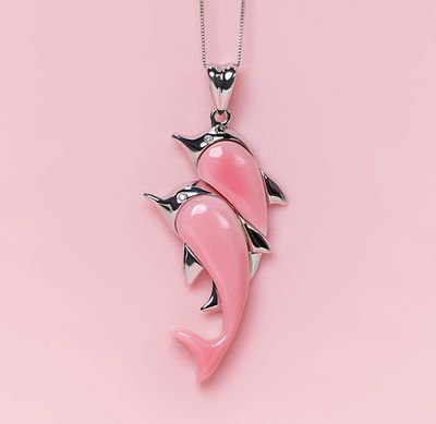 Queen Conch / SS Double Dolphins Necklace