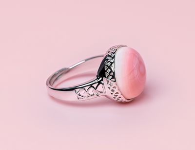 Queen Conch/SS Fancy Round Ring w. Filigree
