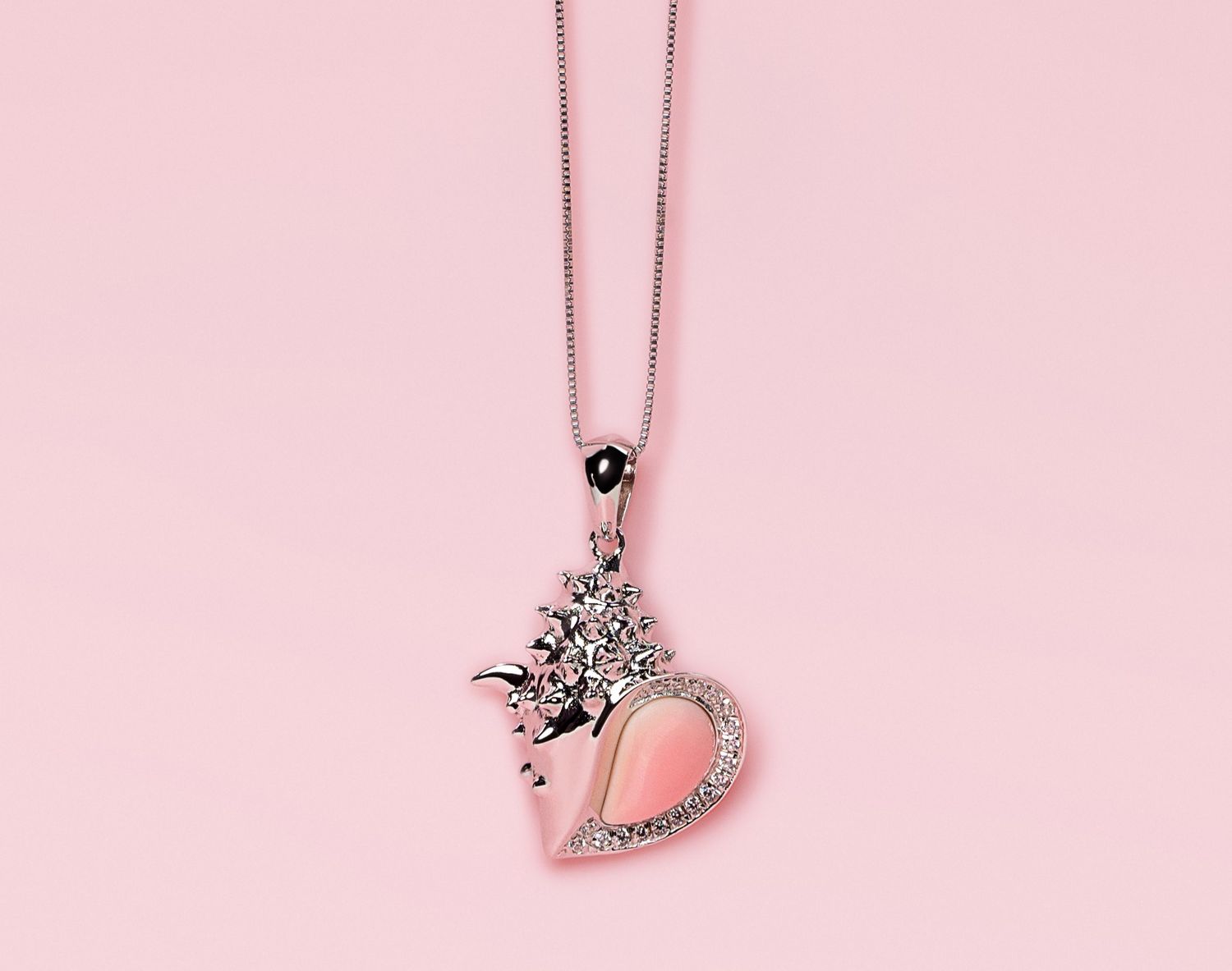 Queen Conch/SS Conchshell w. CZs Necklace