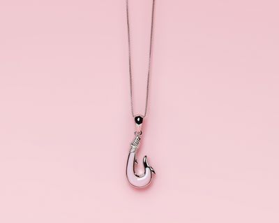 Queen Conch/SS Hook Necklace