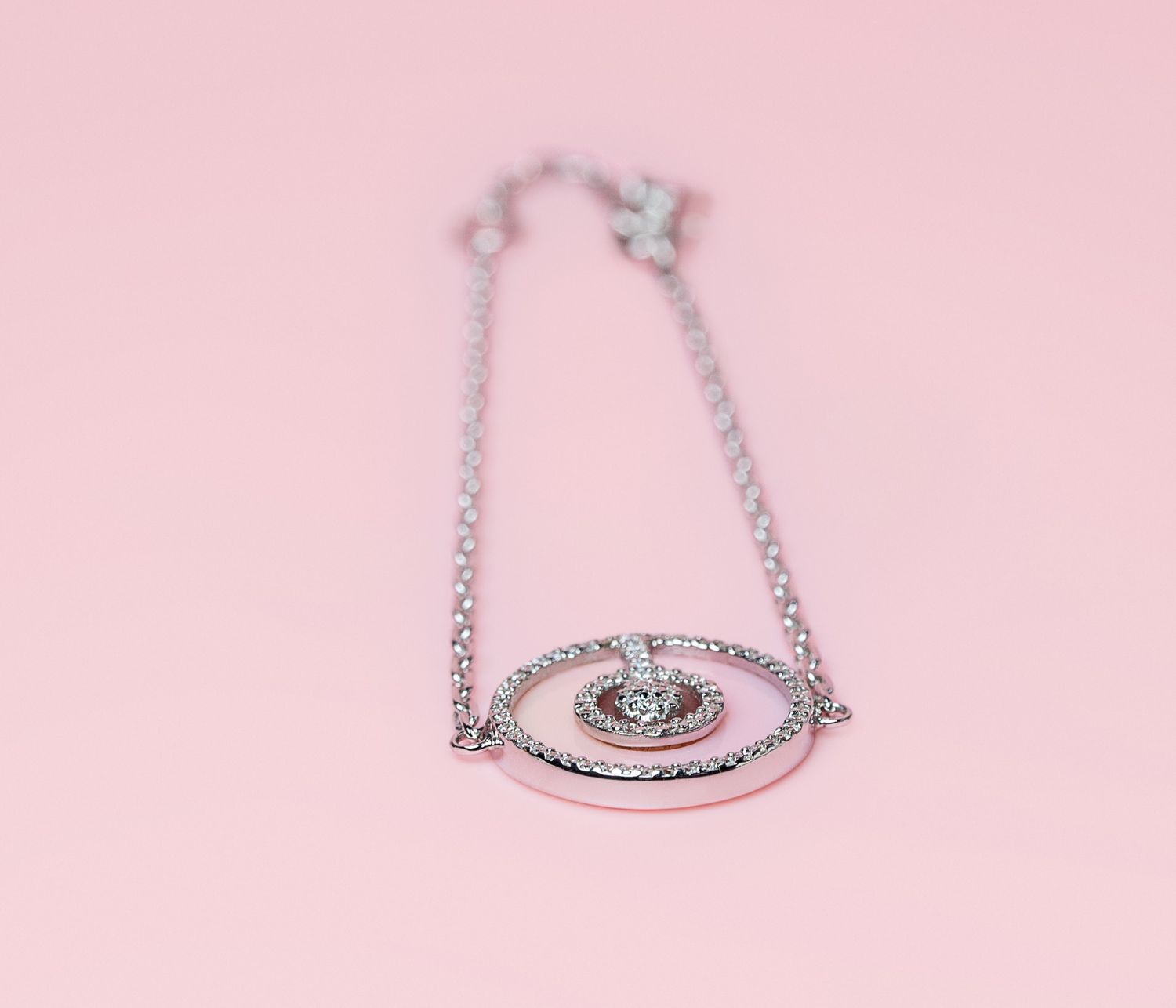 Queen Conch SS Round Charm w/ CZ&#39;S Bracelet