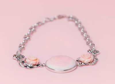 Queen Conch SS Round &amp; Flower Charm Bracelet