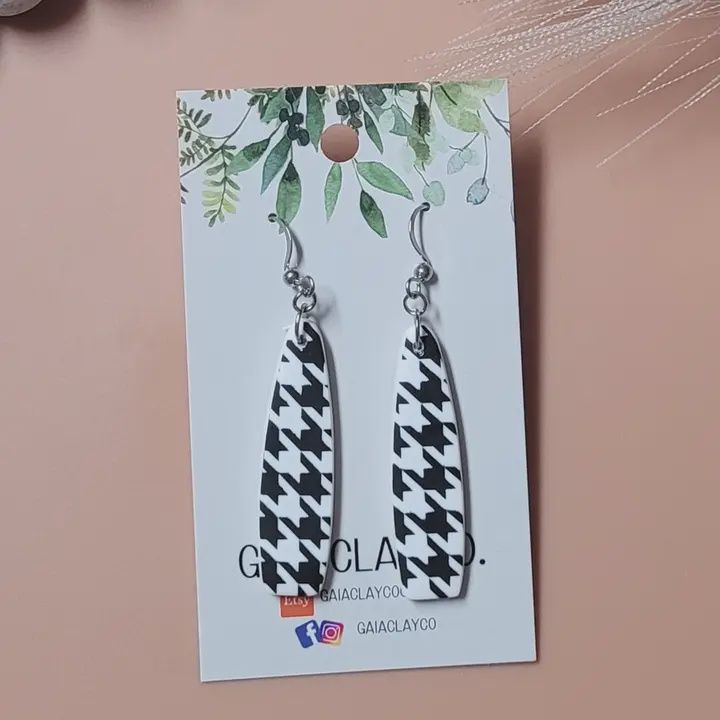Game Day Houndstooth Dangles