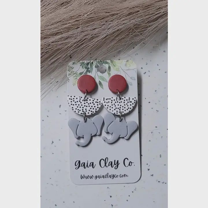 Game Day Elephant Dangles