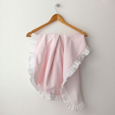 Manta Piquet com Folho Rosa Maria Malmequer - Manta Piquet com Folho Rosa
