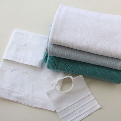 BABYGROWS E BÁSICOS