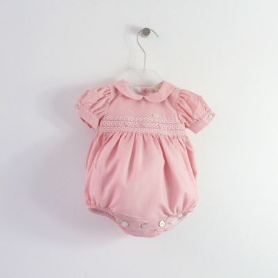 Maria Malmequer - Fofo Rosa com Smocks Tons Rosa Claro