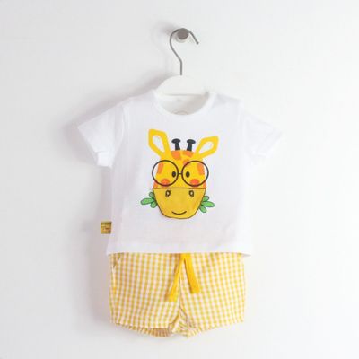 Conjunto Calções e T'shirt Girafa Óculos Maria Malmequer - Conjunto Calções e T'shirt Girafa Óculos