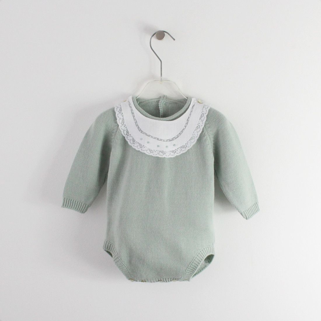 Maria Malmequer - Fofo Com Mangas e Babete de Linho