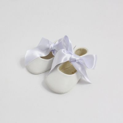 Maria Malmequer - Sapatos Brancos com Laço Branco