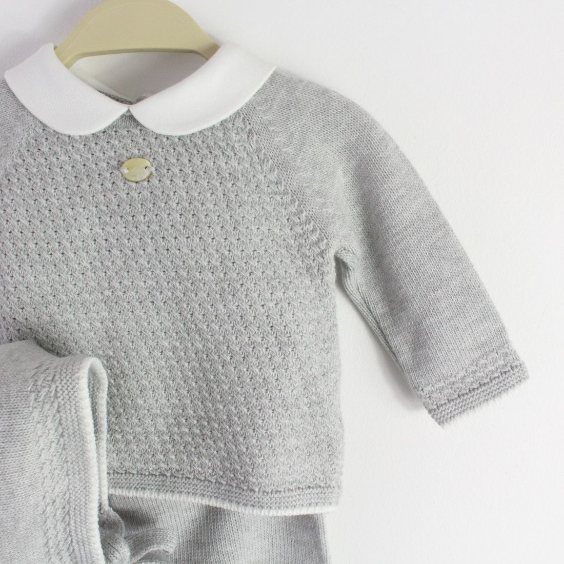 Maria Malmequer - Três Peças Cinzas com Gola a Peter Pan