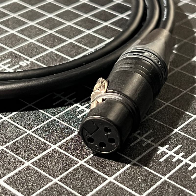 XLR
