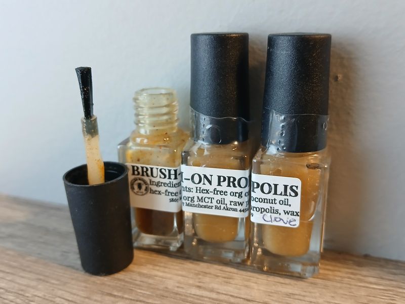 NEW PRODUCT - Brush-On Propolis (5ml)