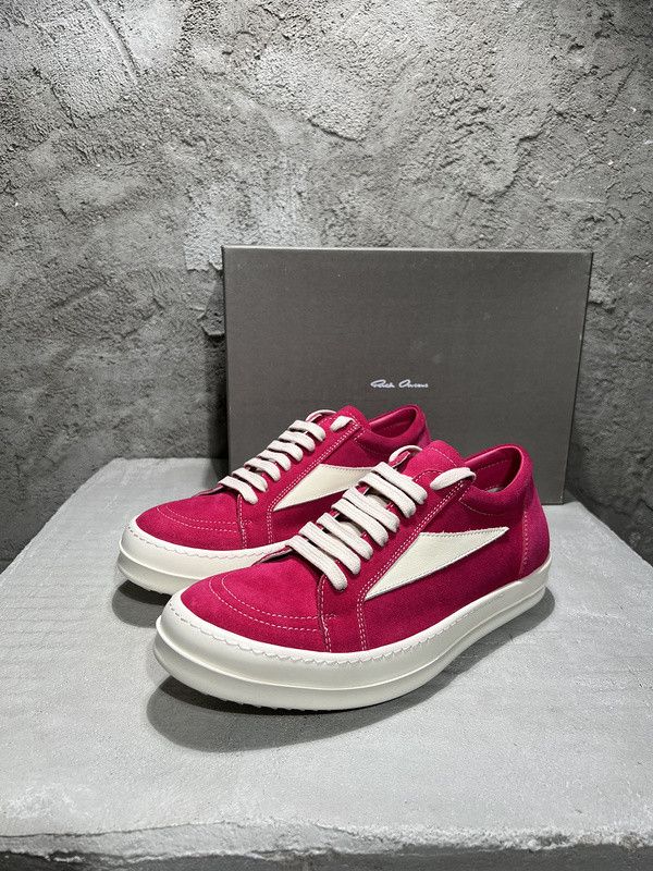 RO - HOT PINK SUEDE VANS