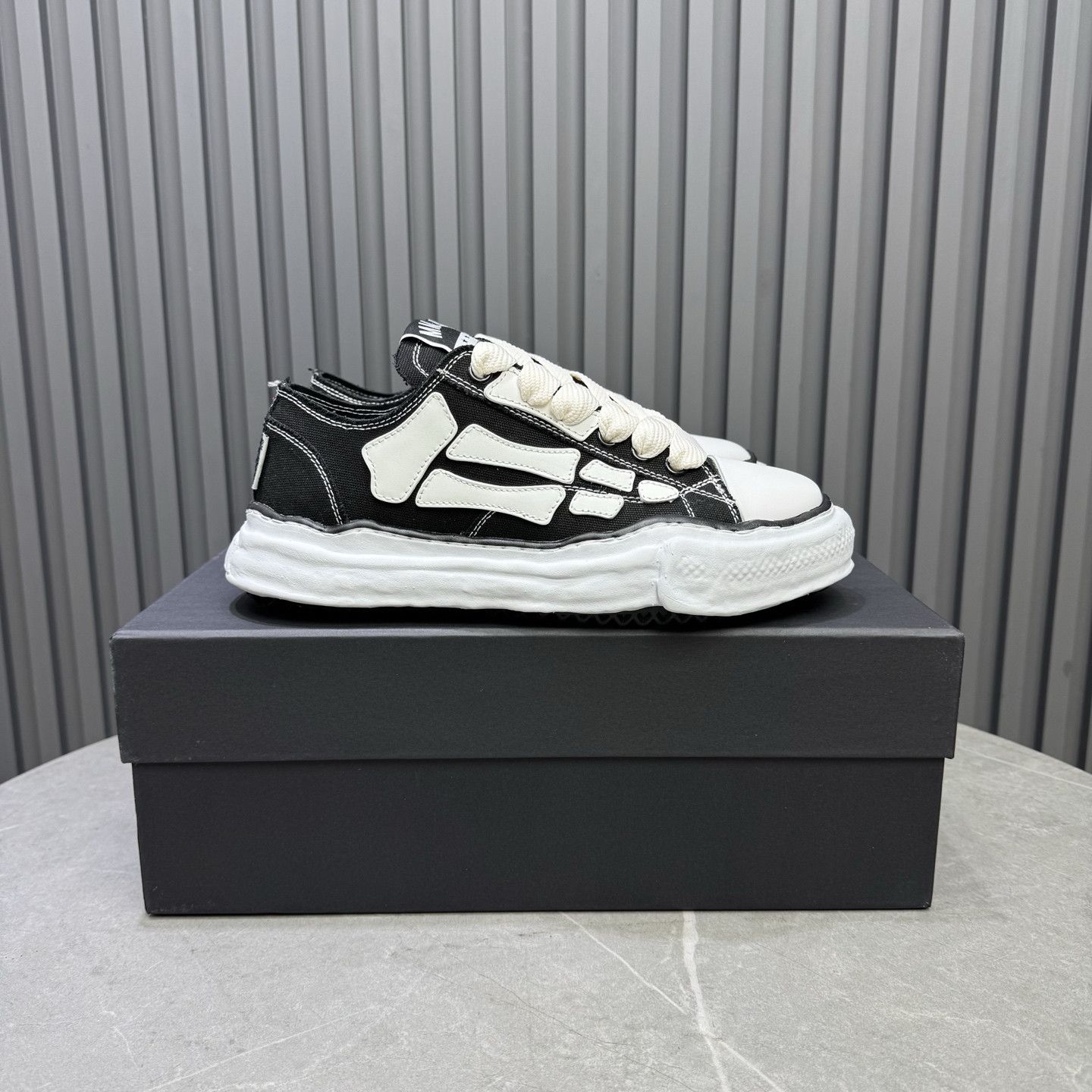M*HARA SNEAKERS - SKELETON
