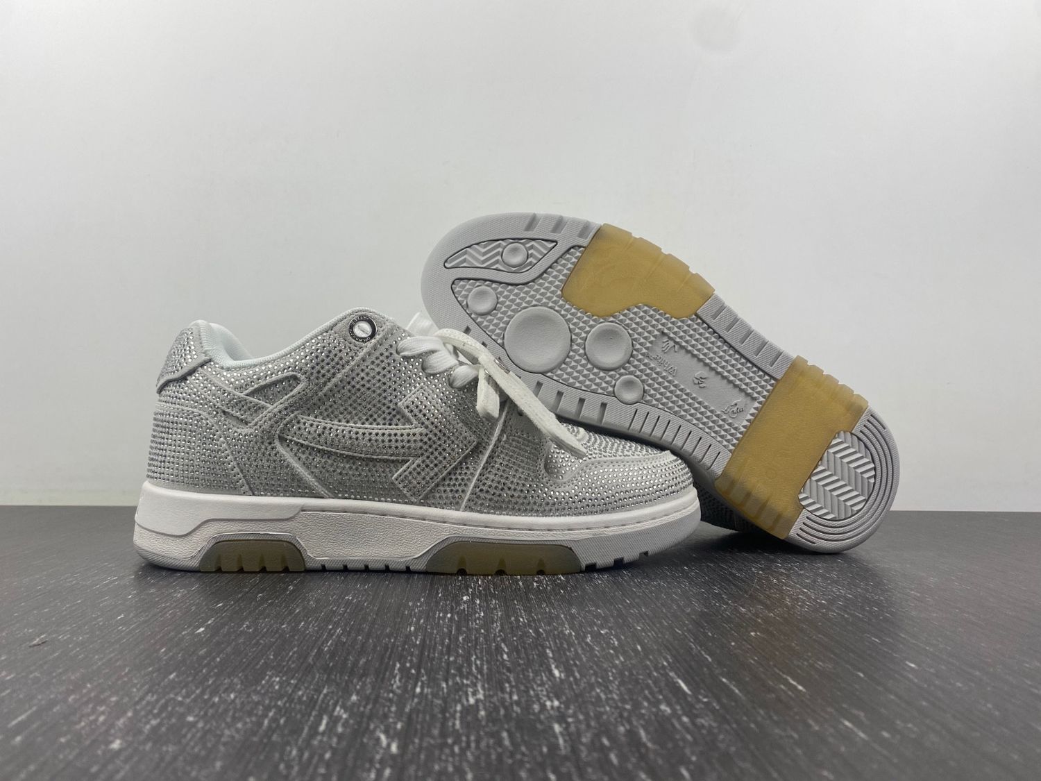 OW SNEAKER - CRYSTALS
