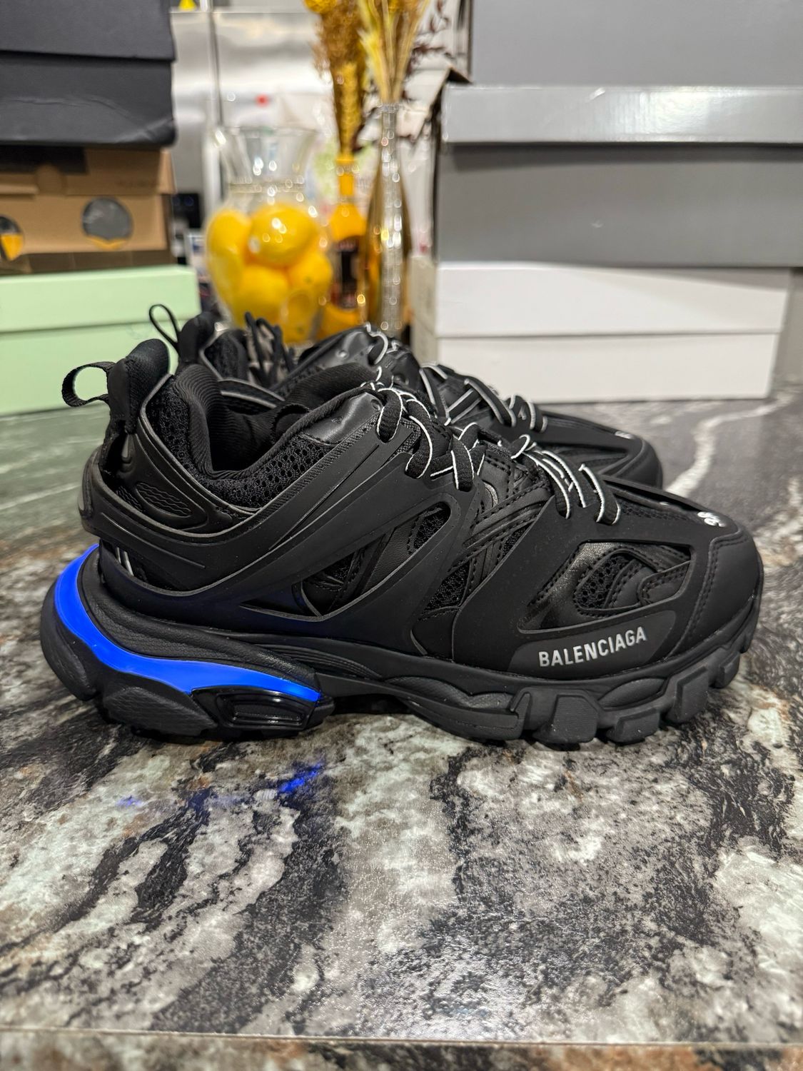 BB LED TRACKS - BLACK