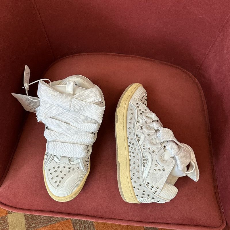 L*NVINS - SILVER STUDS