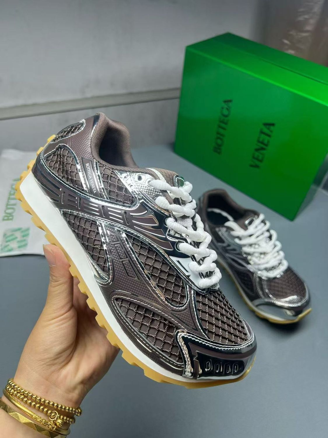 B*TTEGA V*ENETA- BROWN