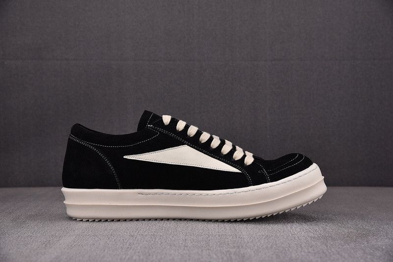 RO - SUEDE BLACK VANS