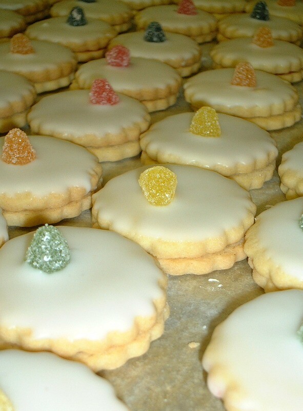 Empire Biscuits (4)
