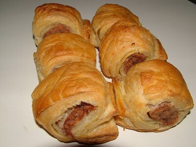 Our Tasty Cocktail Sausage Rolls (6)