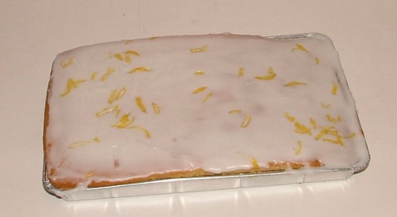 Lemon Drizzle Traybake